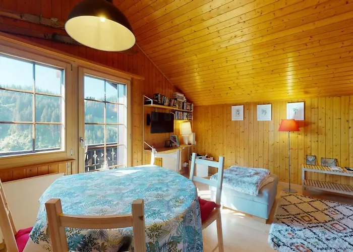 Beautiful For 4 People With A Splendid View Of Les Dents Du Midi Апартаменты